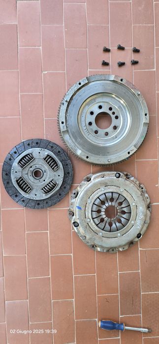 Ambreiaj masă simplă Ford mondeo mk3. 2000-2007