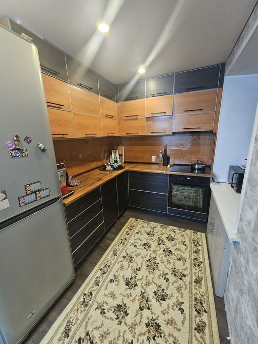 Продам квартиру на 4 районе