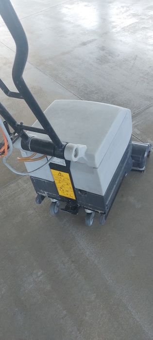 Nilfisk подопочистваща 220v