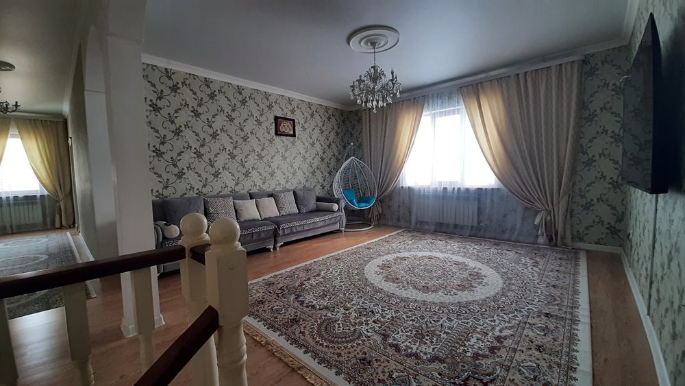 Продам коттедж 2 этажа в городе