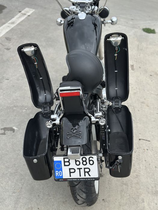 Suzuki Intruder VS700 de USA