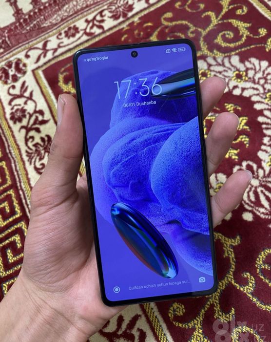 Redmi note 12 pro plus 5g 12/256 gb 150$ holati 10dan 7 usta koʻrmagan