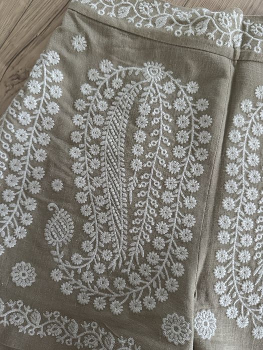 Pantaloni Zara cu broderie, XS
