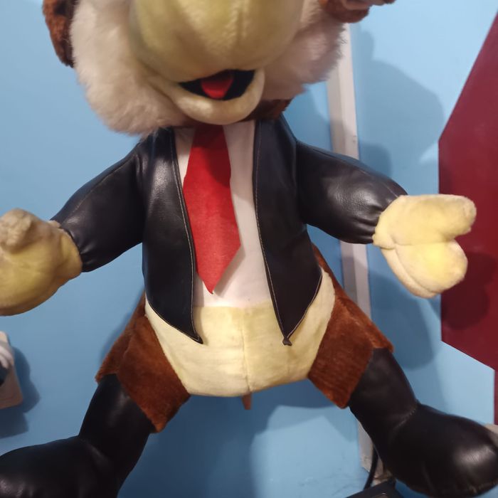 Plus anii 90 cu numele de Wolf