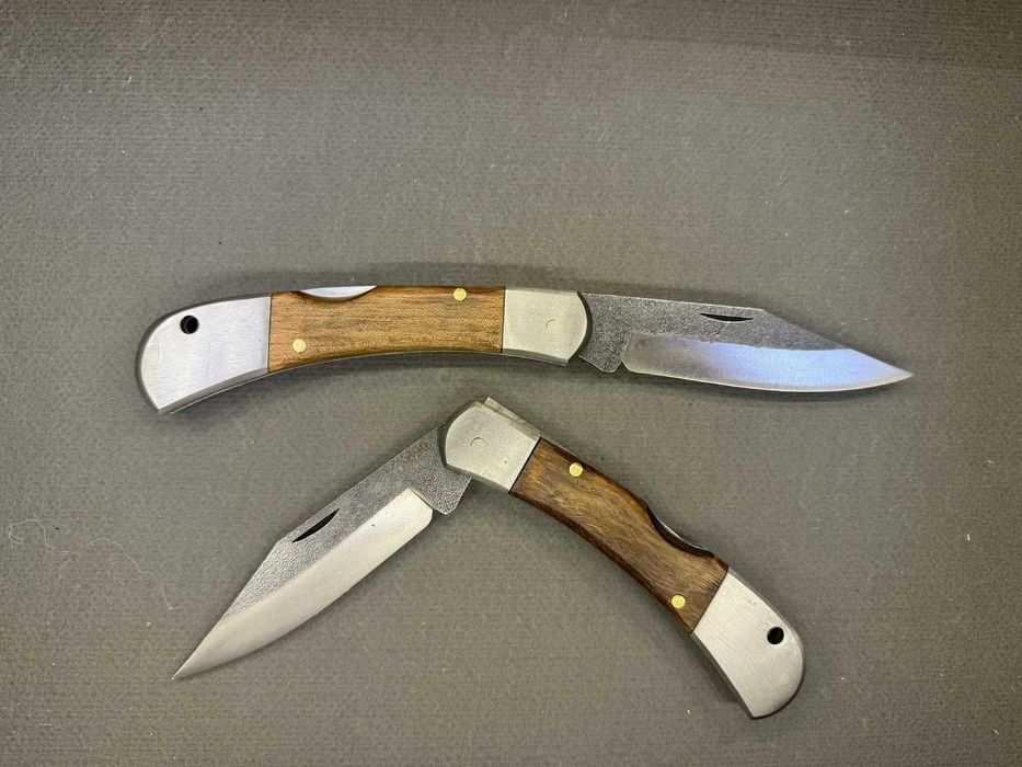 Класическо джобно ножче от стомана N690