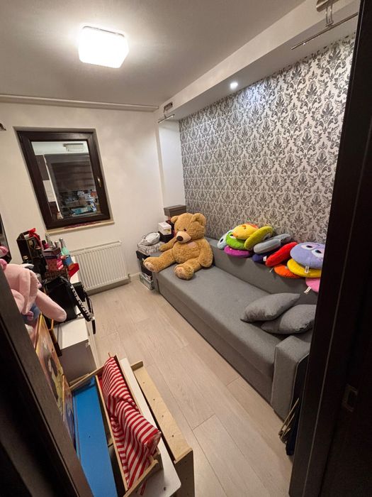 Apartament parter plus curte prorprie