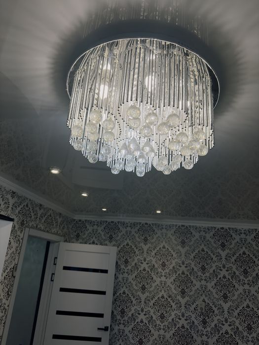 Продам люстры в хорошем состоянии