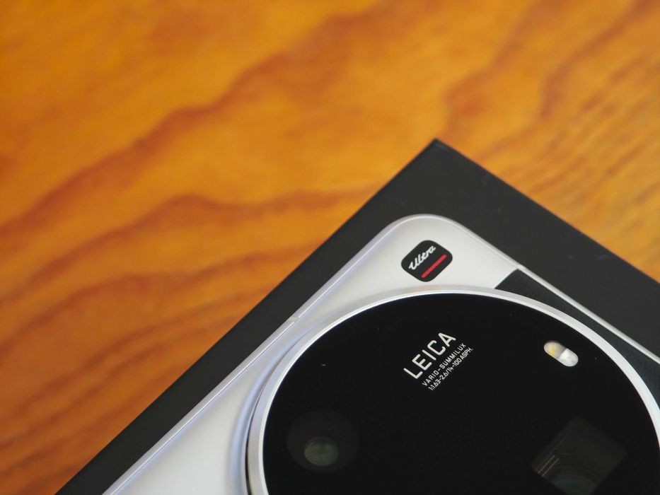 Нов Xiaomi 15 Ultra 16/1024 черно/сребрист - Leica 200mpx; SD8 Elite