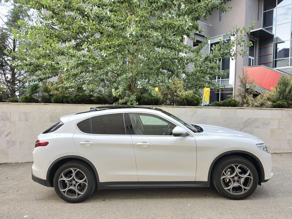 Alfa Romeo Stelvio 210 Cp / Lusso / Q4