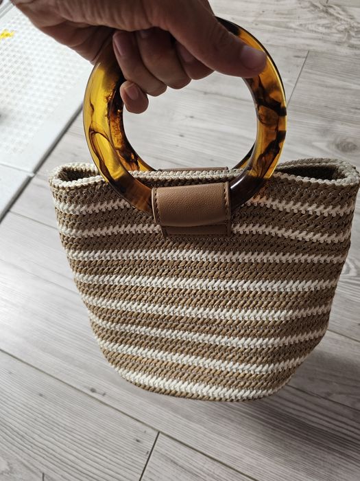 Кокетна чанта  NA-KD в бежави нюанси, бохо стил