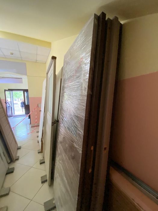 Продам межкомнатные двери