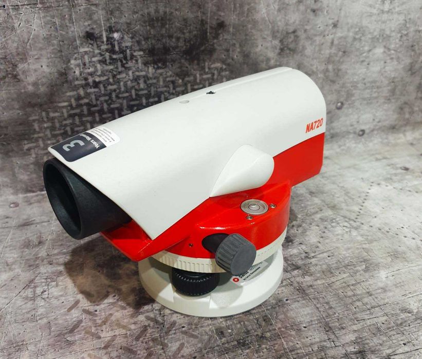 Нивелир Leica NA332