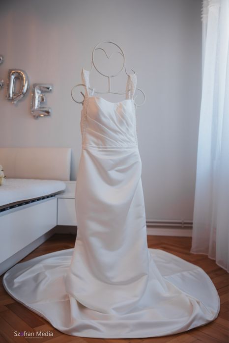 Rochie de mireasa cu trena detasabila