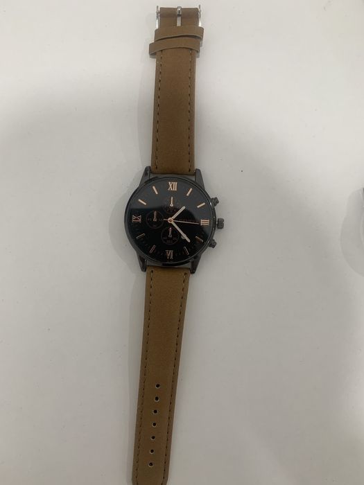 Часы новые Geneva