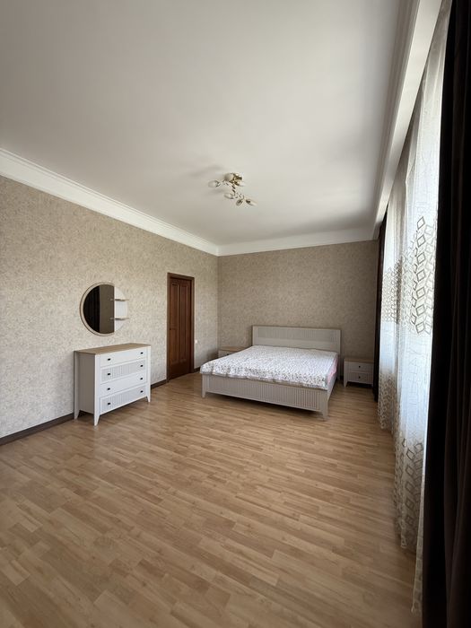 Продам 4 х комнатную квартиру