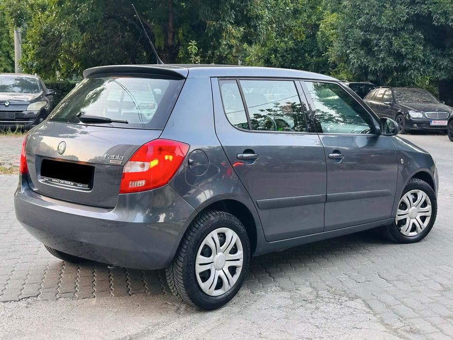 SKODA Fabia 2010 — imagine 2
