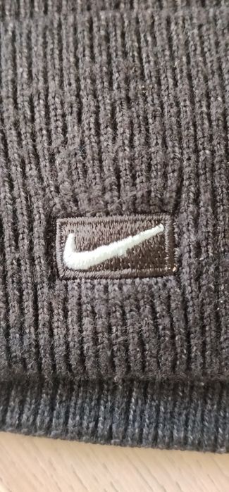Шапка Nike на осень