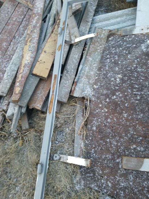 Продам железную дверь