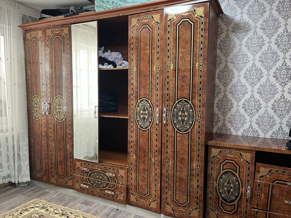 Спальный  гарнитур сатылады