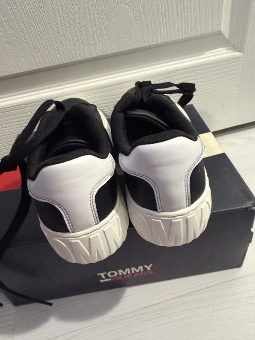 Adidasi Tommy Jeans marimea 37,5