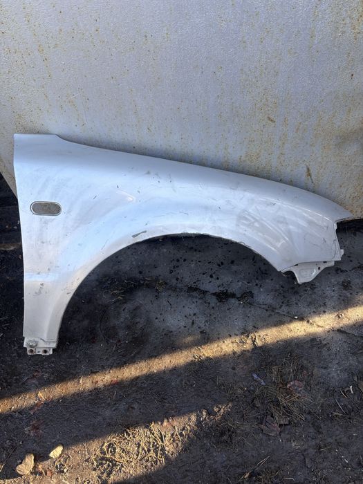 Продам крыло на VW passat b5(r)