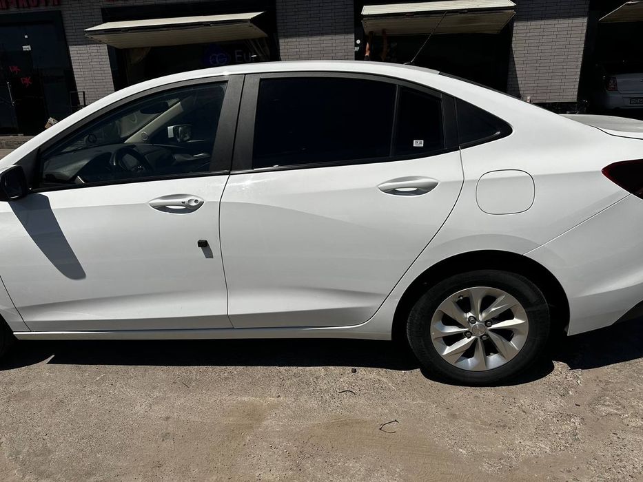 Oxin LTZ sotiladi