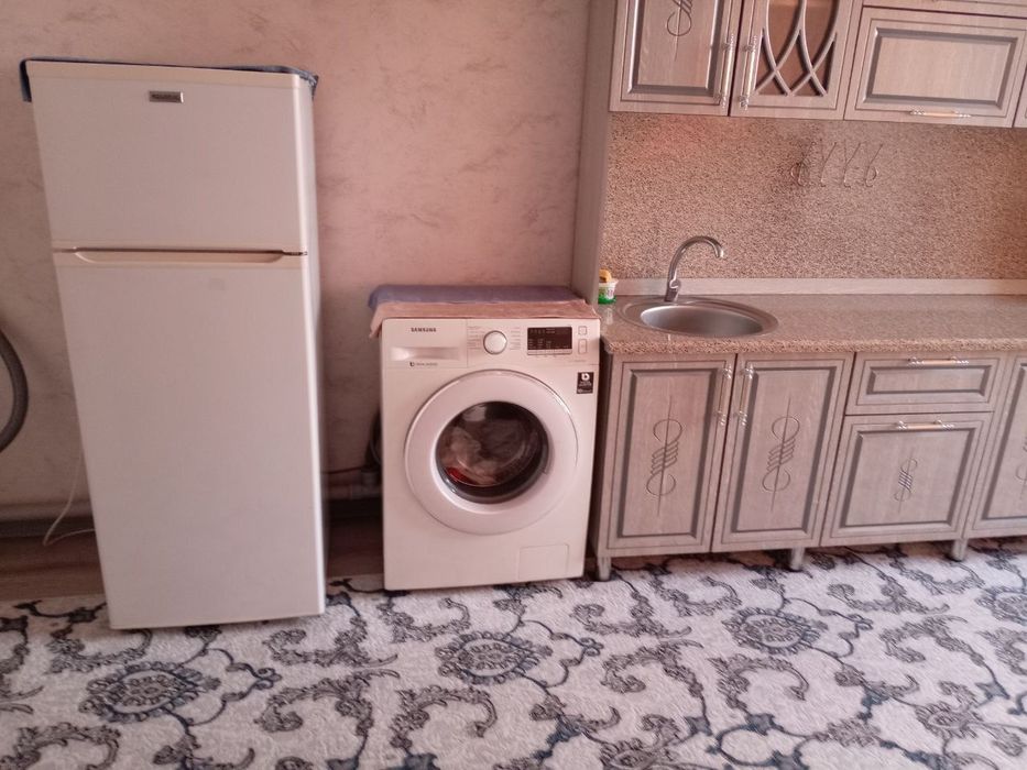 Ижарага Юнусабад 10 квартал 2 хона уй берилади