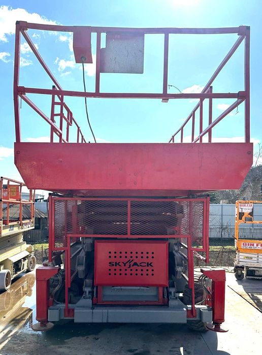 VANZARE Nacela foarfeca DIESEL , SKYJACK 9250 ,super PRET !