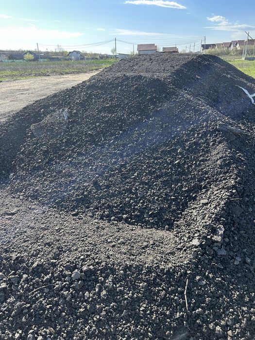 Nisip  Pamant Negru vegetal Asfalt frezat Balastru Pietris Piatra decorativa gradina