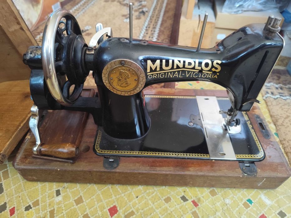 Стара шевна машина