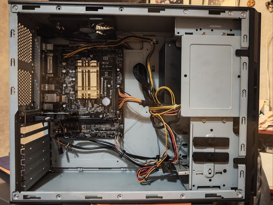 Бюджетен офис компютър Intel Celeron N3050 4gb ram 120ssd
