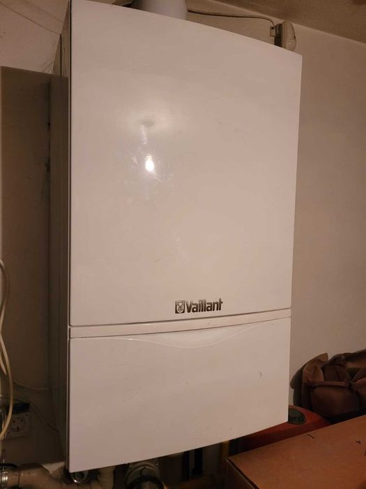 Centrala termica Vaillant VU OE 466/4-5 schimbator defect, pompa noua