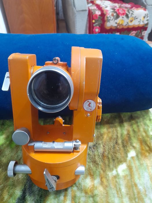 Teodolit Wild Leitz T06 profesional – aparat topografic elvețian