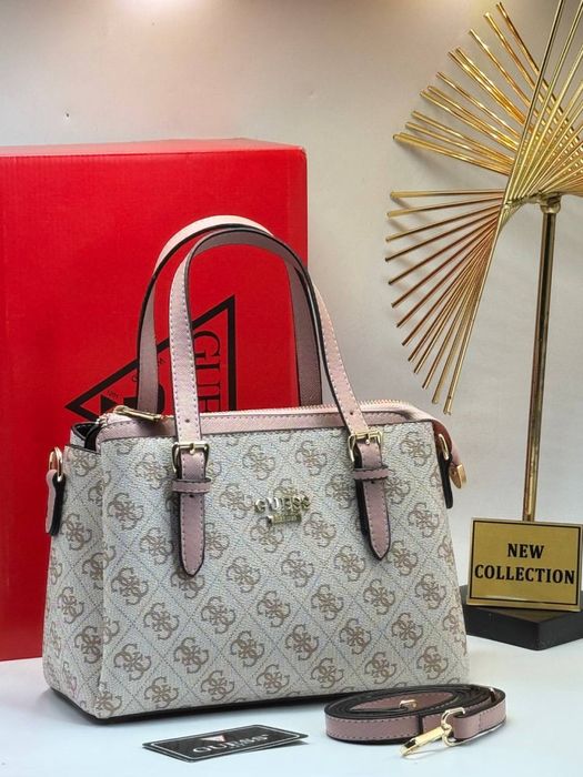 Geanta Guess Noua !!! Dimensiuni 26/18 !!!