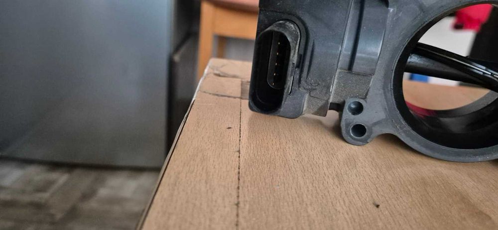 Дроселова клапа Touran 1.4 tsi VAG 03C 128 063 B