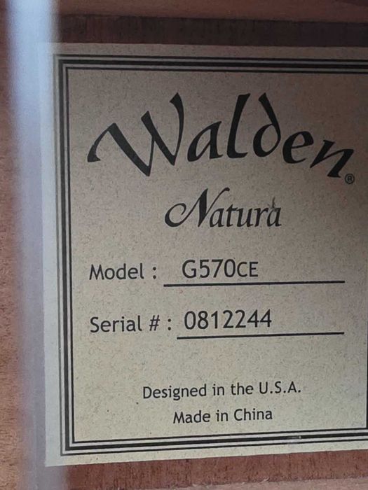 Акустична китара Walden Natura G570CE