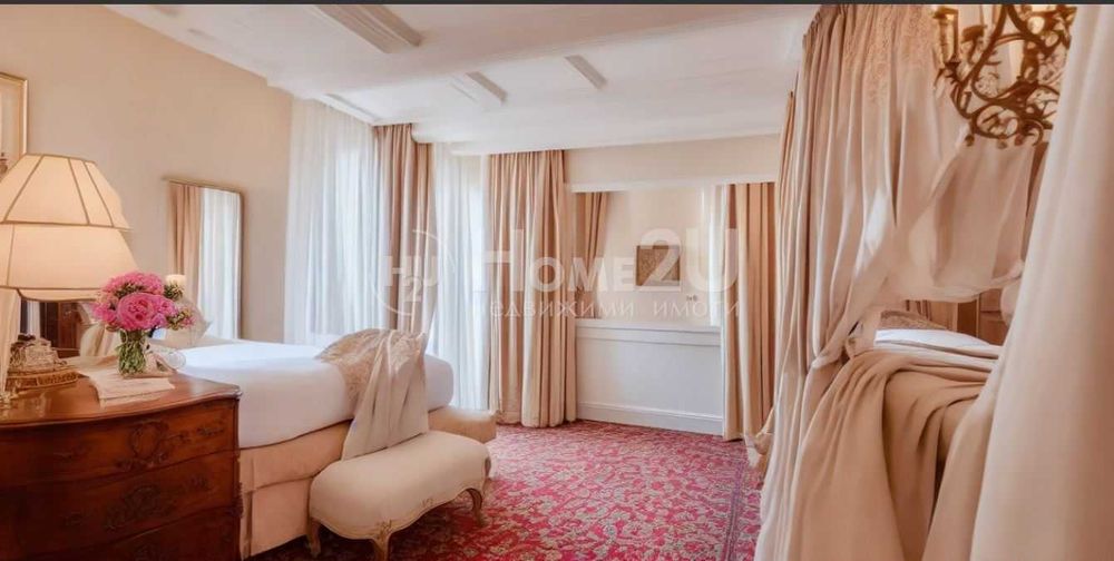 Продава се Хотел в Балчик - 1300 кв.м за 700 €/кв.м - Снимка #4