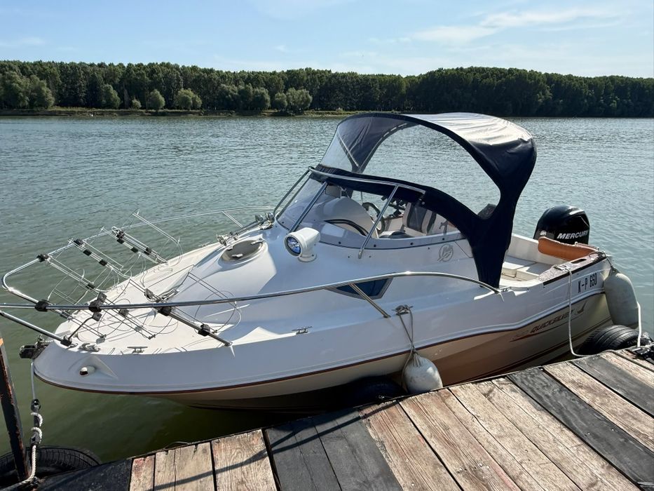 Barca Quicksilver 540 Motor Mercury 115 cp 4 Stroke