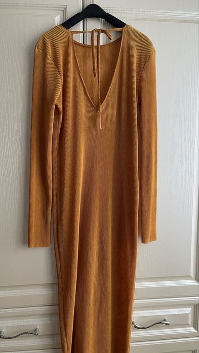 ZARA TRF плиссированное платье р-р M-L