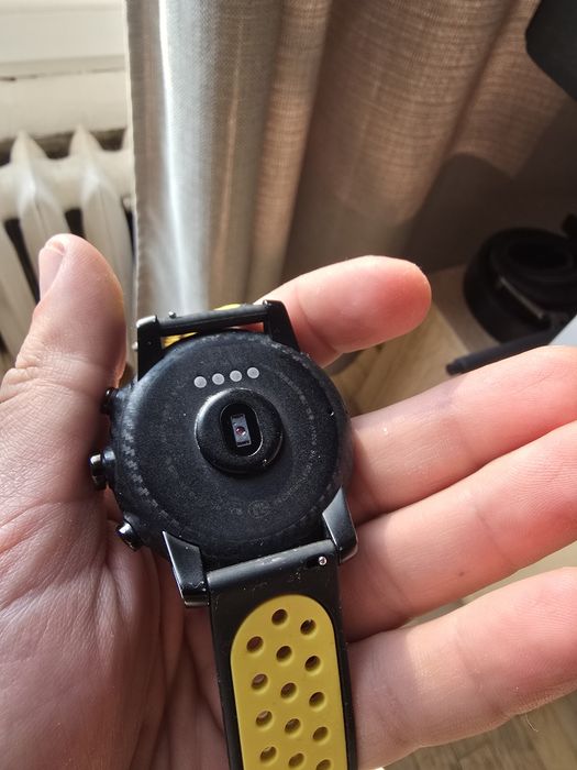 Amazfit stratos смарт часовник