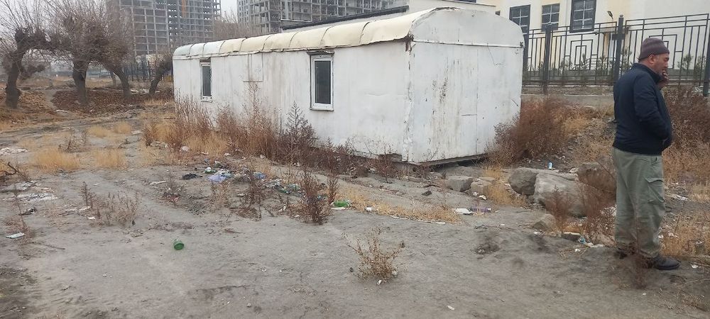 Срочно сотилади Вагон ва сув бочка факат