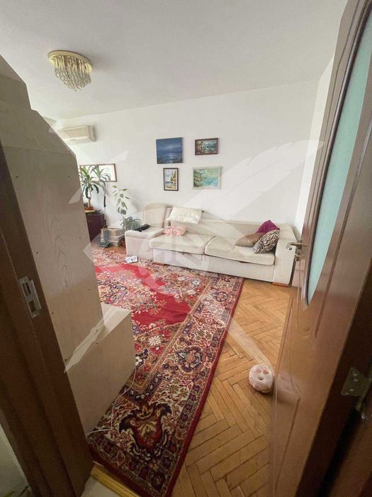 Дава се под наем Двустаен апартамент в Варна, Център - 50 кв.м за 490 € - Снимка #1