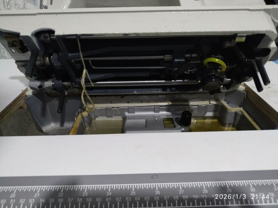 Rozev tikuv moshinasi sotiladi. Yangi.