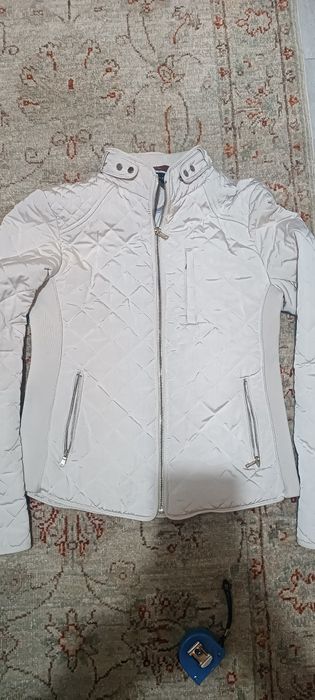 ,Zara тренчкот размер Xs