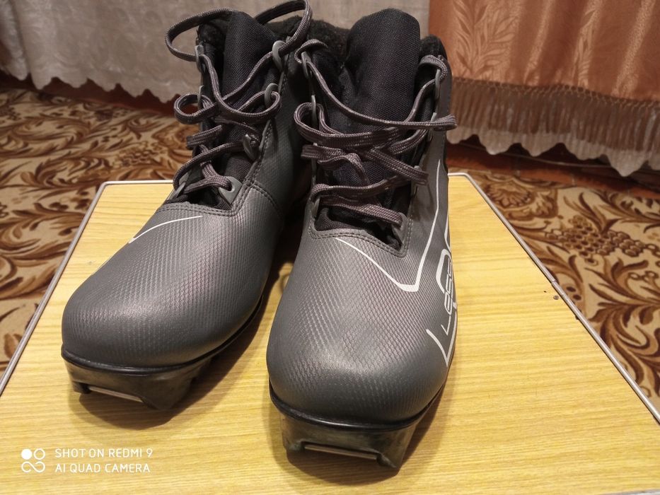 Ботинки для беговых лыж