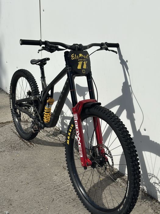 Commencal Supreme DH V5