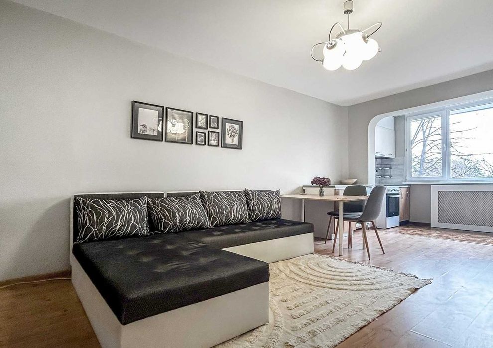 Дава се под наем Двустаен апартамент в София, Фондови жилища - 65 кв.м за 408 € - Снимка #1