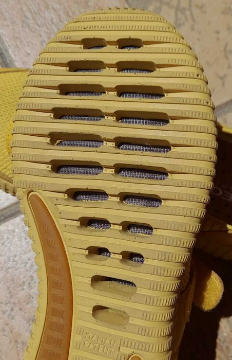 Дамски анатомrчини олекотени маратонки  Марка Geox Respira / 50 EUR / EU 36 , стелка 23,40 см. Нови