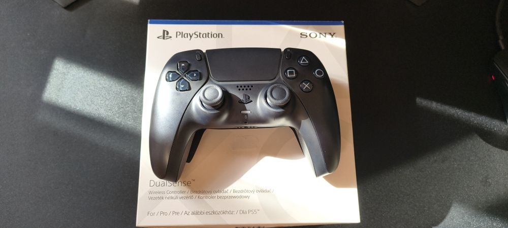 Продавам Playstation 5 Dualsence конторлер