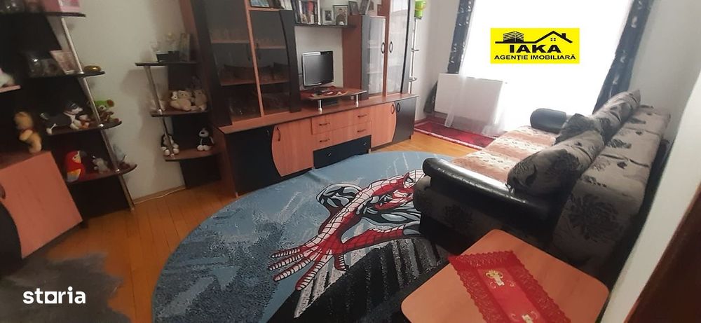 Republicii, zona buna, 2 camere, etaj 3